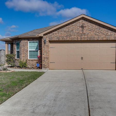 Texas Gulf Coast Home Fire Pit, 12 Mi To Beach! Santa Fe Exterior photo