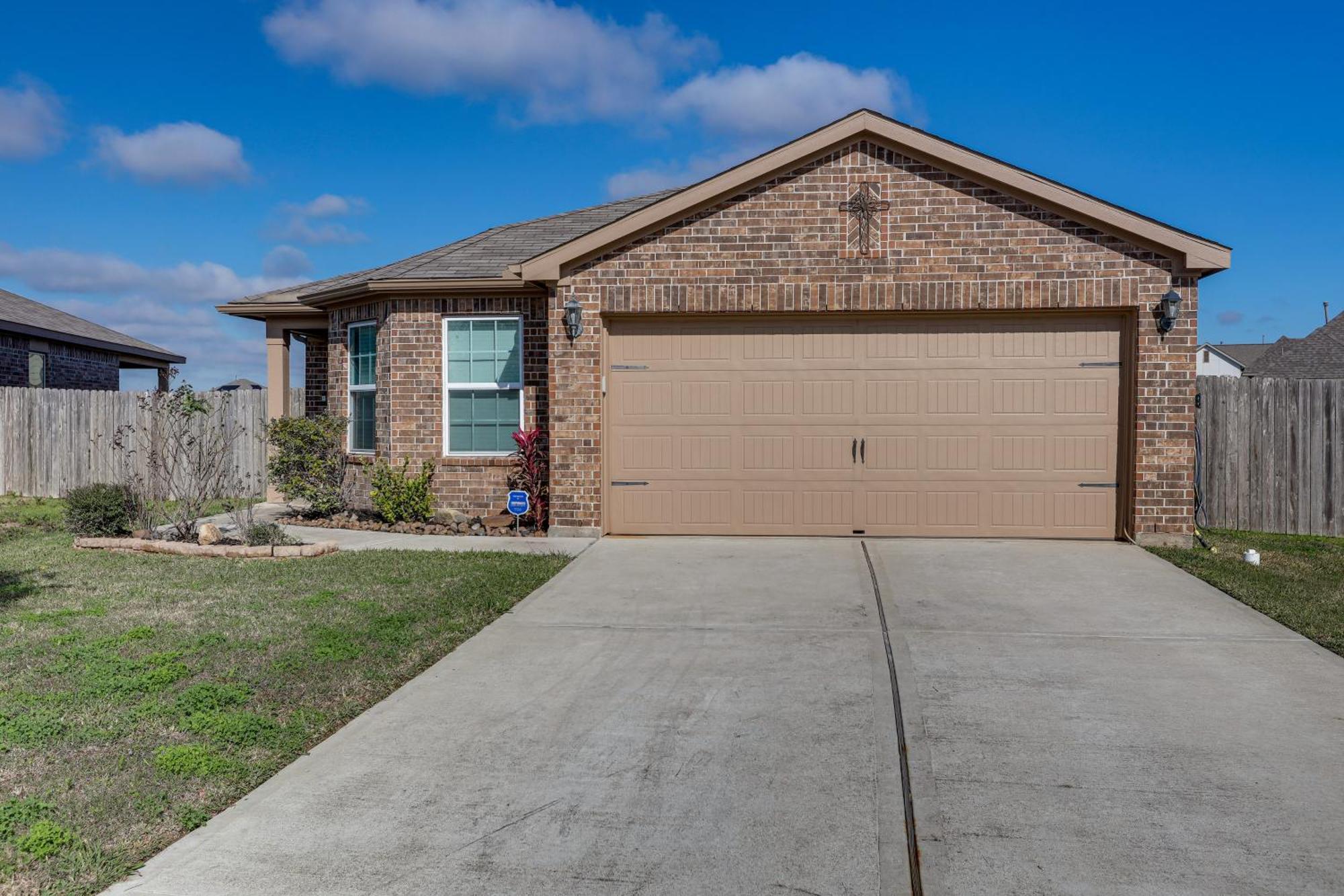 Texas Gulf Coast Home Fire Pit, 12 Mi To Beach! Santa Fe Exterior photo